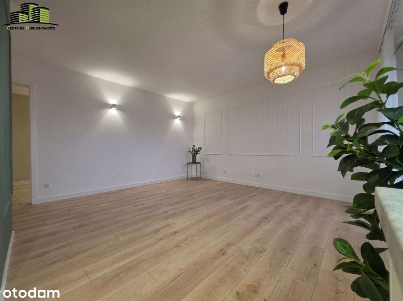 4 pokojowe mieszkanie na poszukiwanym 2 pietrze.-1