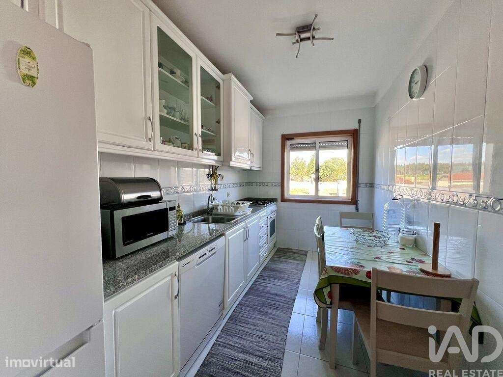 Apartamento T2 em Vilar E Mosteiró de 108,00 m2 - Grande imagem: 4/21