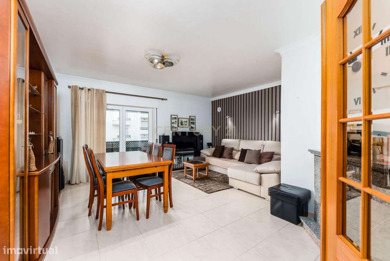 T2 com Suíte, Varanda e Parqueamento | Póvoa de Santa Iria | 117m² - Grande imagem: 4/15