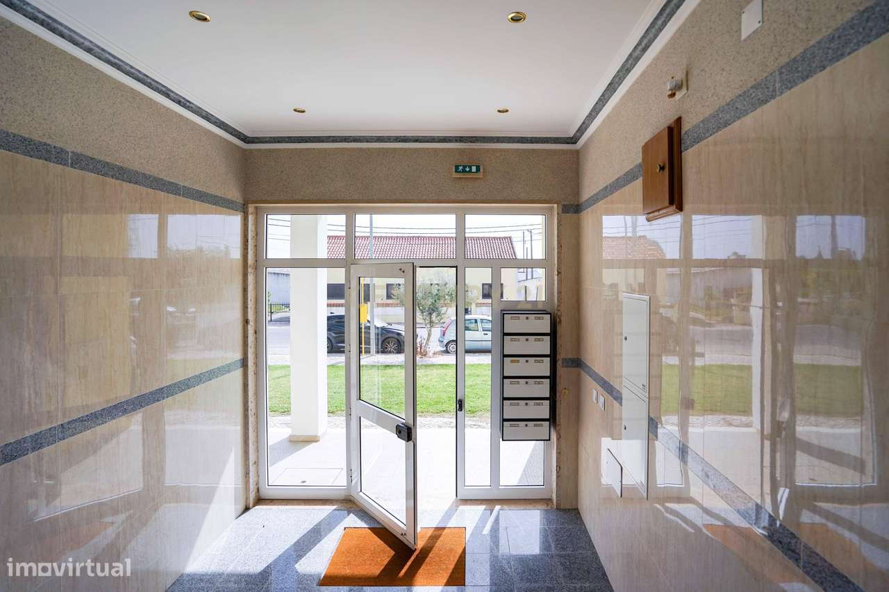 Apartamento T3 Excelentes áreas-36