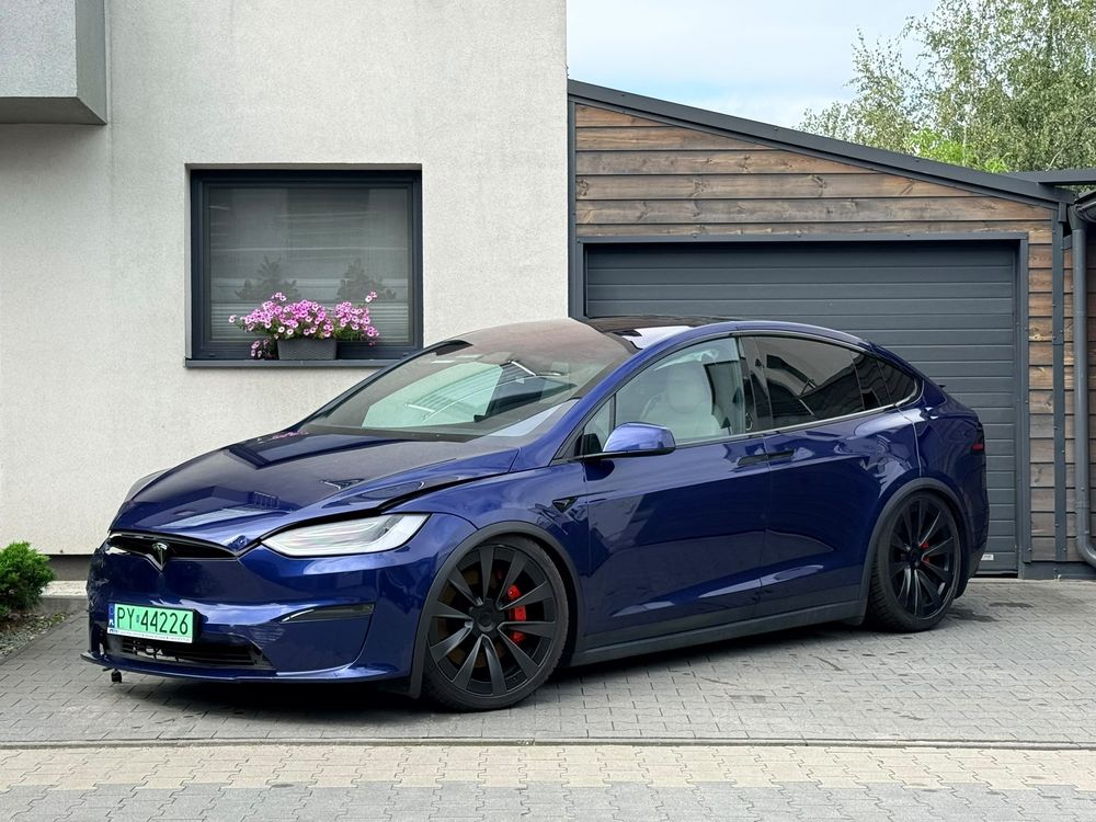 Tesla Model X Plaid 2023