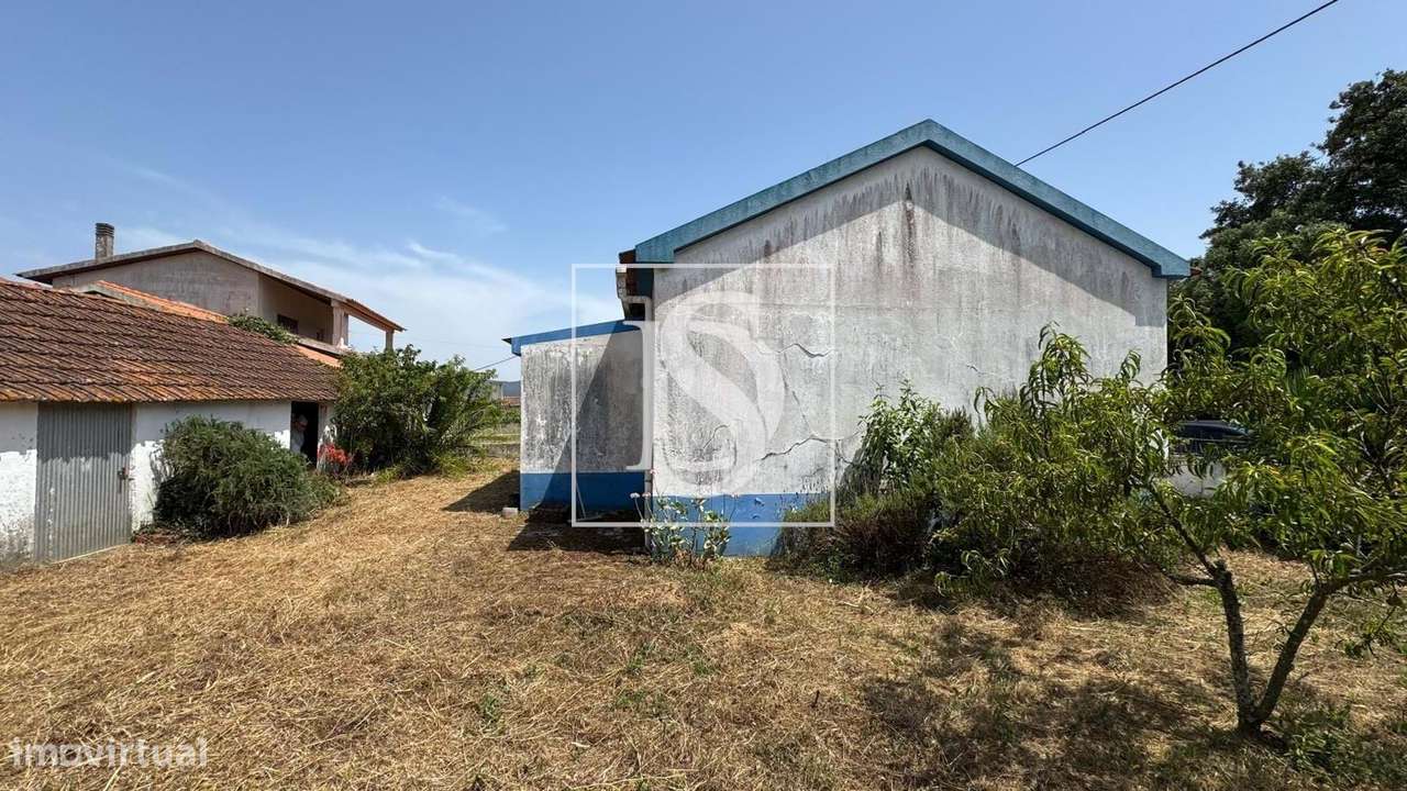 Moradia Tradicional com Terreno em Turquel (Alcobaça)-5