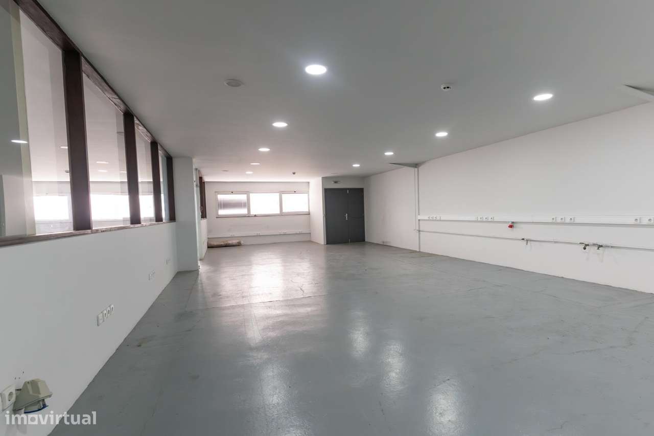 Pavilhão com 2 frações autônomas-5