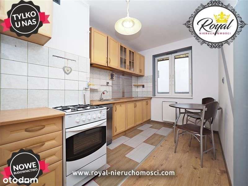 Duża kawalerka z komórką i m.postojowym ! - Pełny obrazek: 1/13