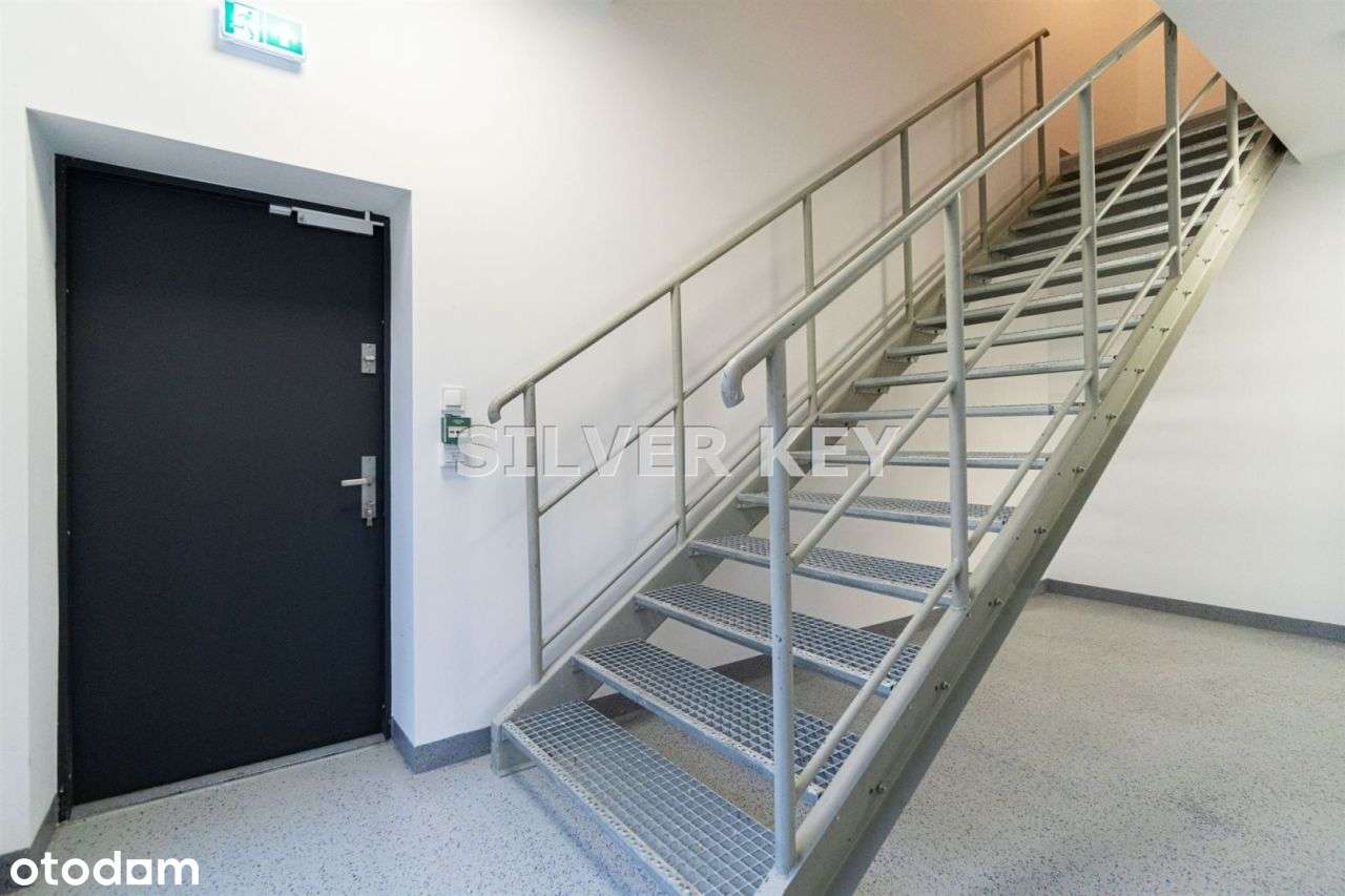 Budynek Biurowo-Socjalny/Doskonały dojazd do S8-12