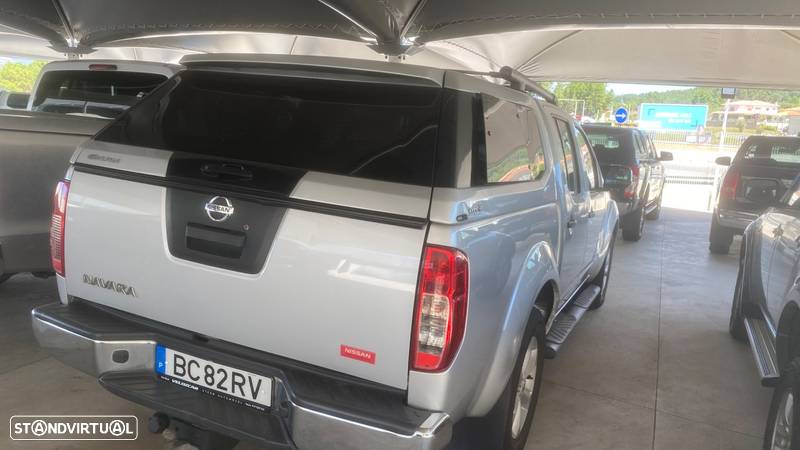 Nissan Navara 2.5 dCi CD LE Hi-Tech +P.Premium 4WD - 10