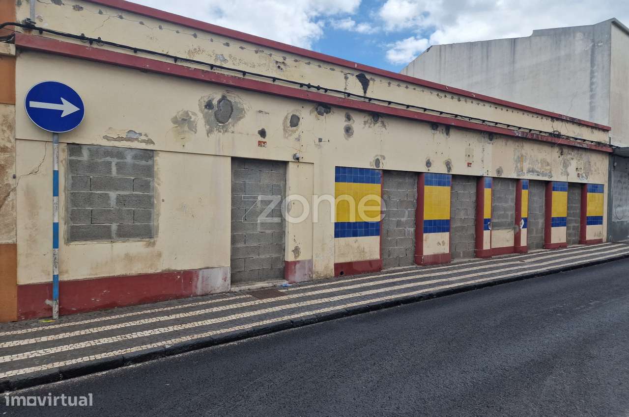 Conjunto 4 prédios urbanos - Grande imagem: 4/28