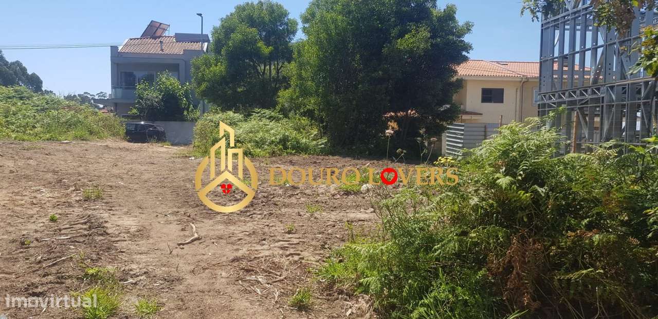 Terreno Urbano para Moradia | 3 Frentes - | A 1,5 km da Praia de... - Grande imagem: 5/7