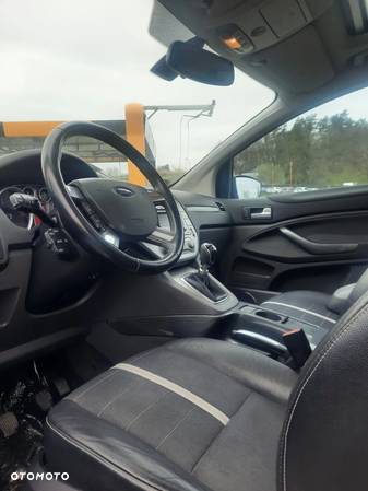 Ford Kuga 2.0 TDCi Titanium - 6