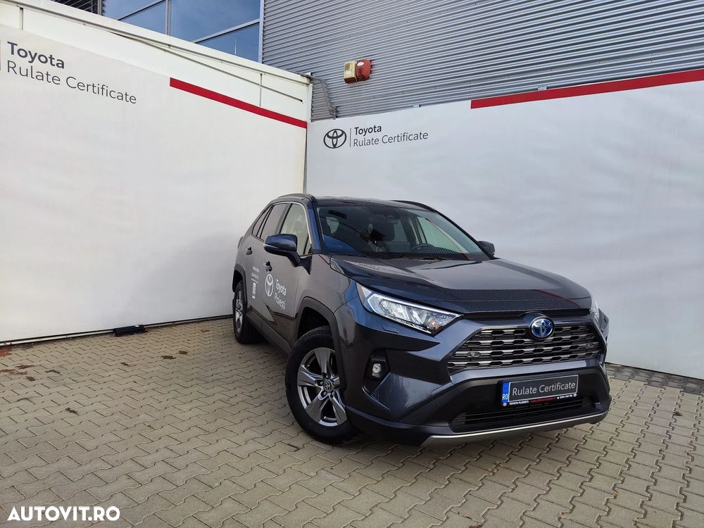 Second hand Toyota RAV4 - 37 700 EUR, 6 500 km - Autovit