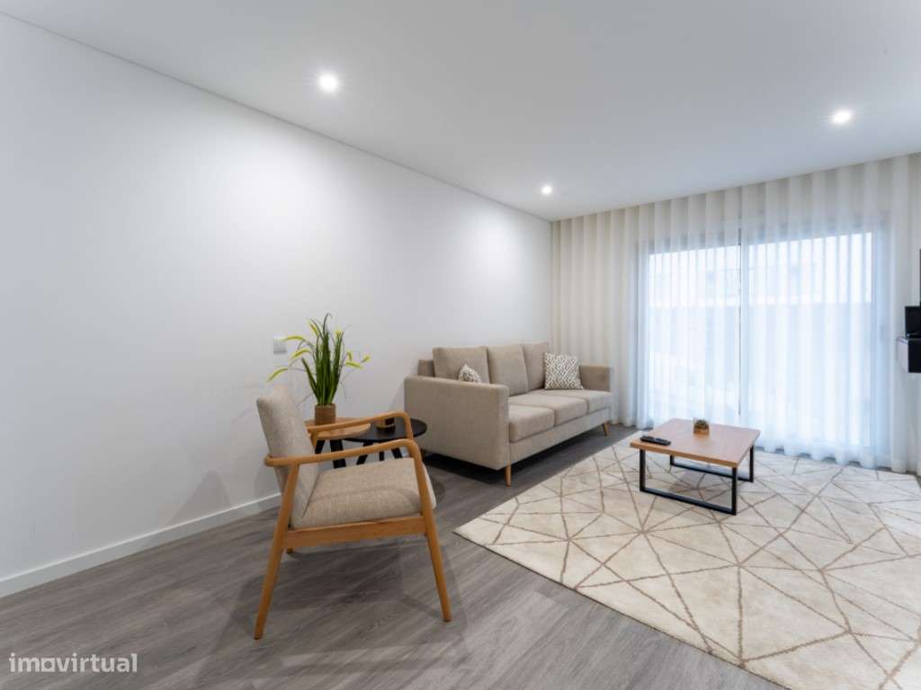 Apartamento com vista mar, piscina e estacionamento na Nazaré-16