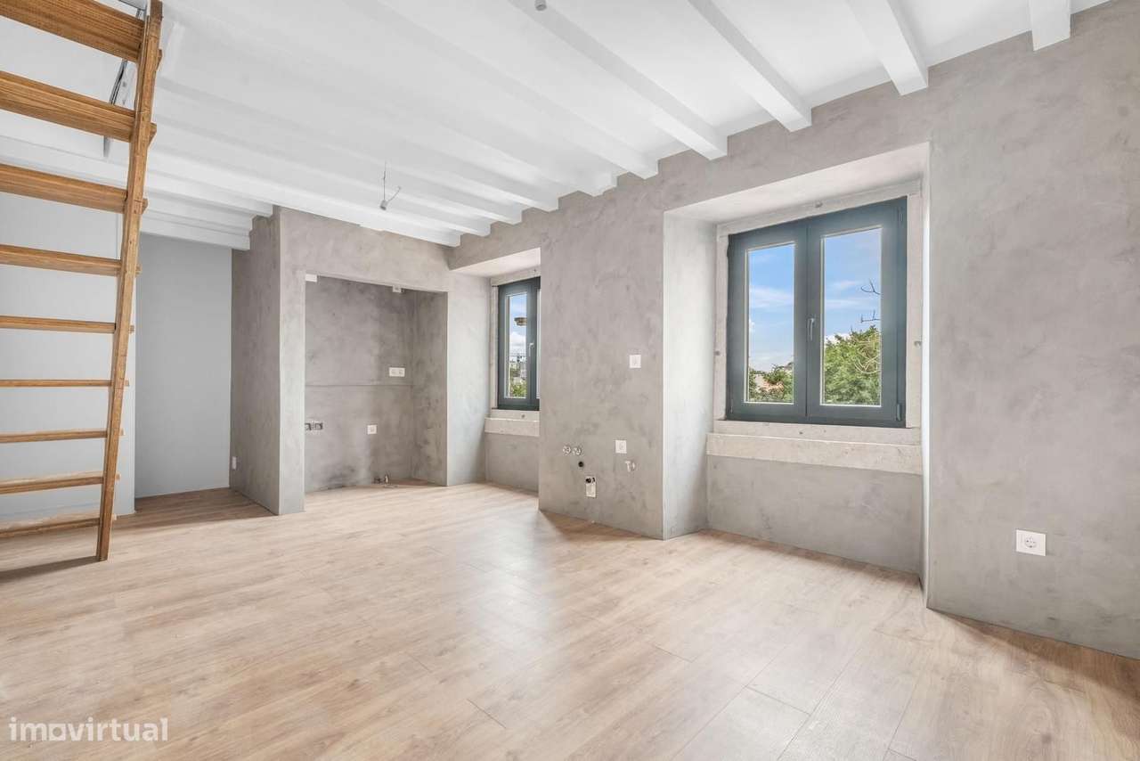 Apartamento T3 novo, Praça da Alegria, Lisboa-1