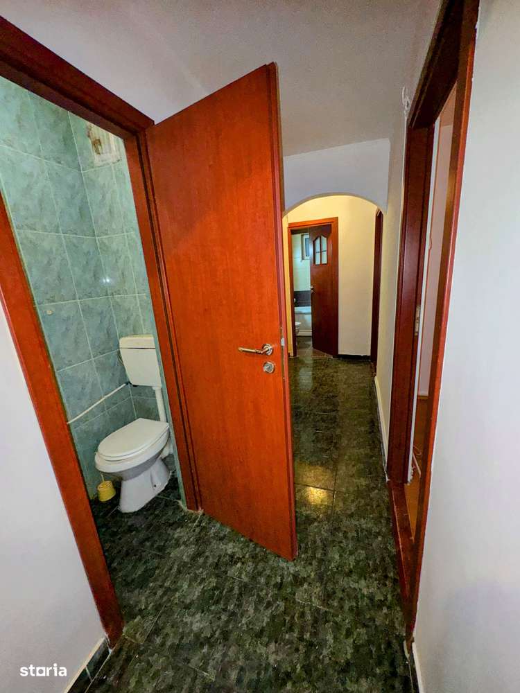 Tomis Nord - piața Ciresica 3 camere decomandate 67 mp-4