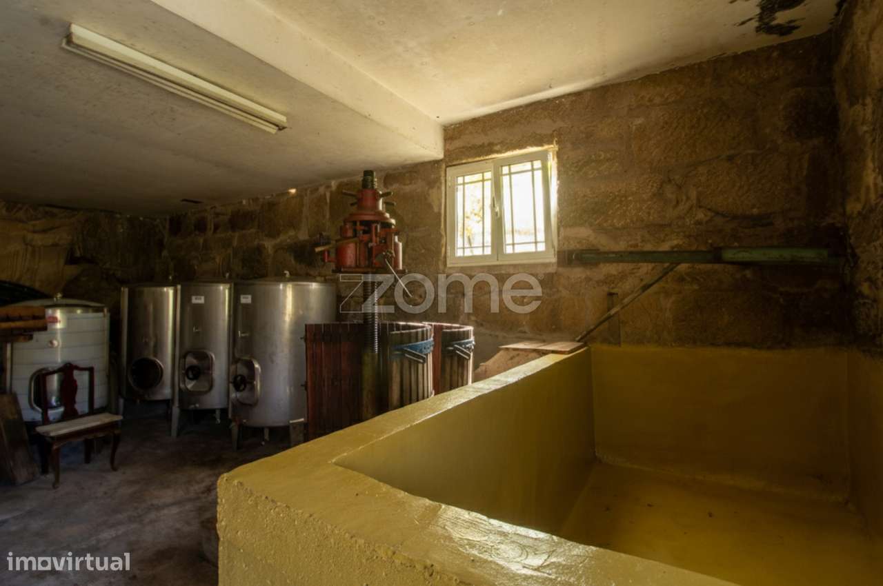 Moradia, 4 090 m², Resende - Grande imagem: 2/43