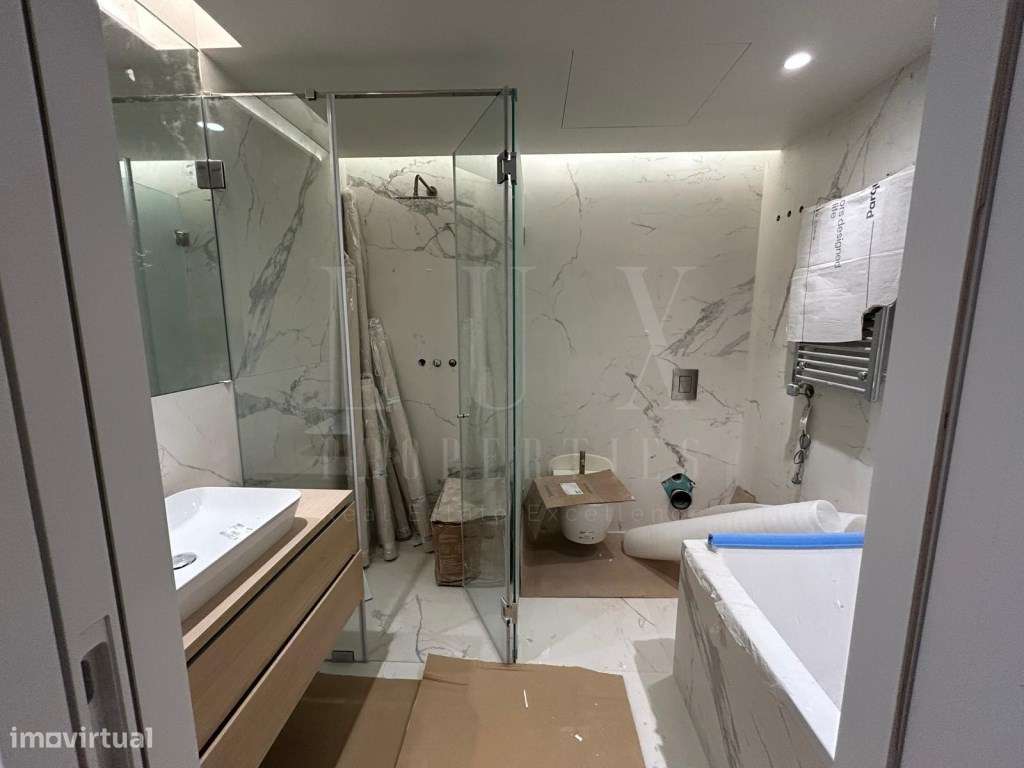 APARTAMENTO T1 DE LUXO EM PRESTIGIADO CONDOMÍNIO DE CASCAIS-28