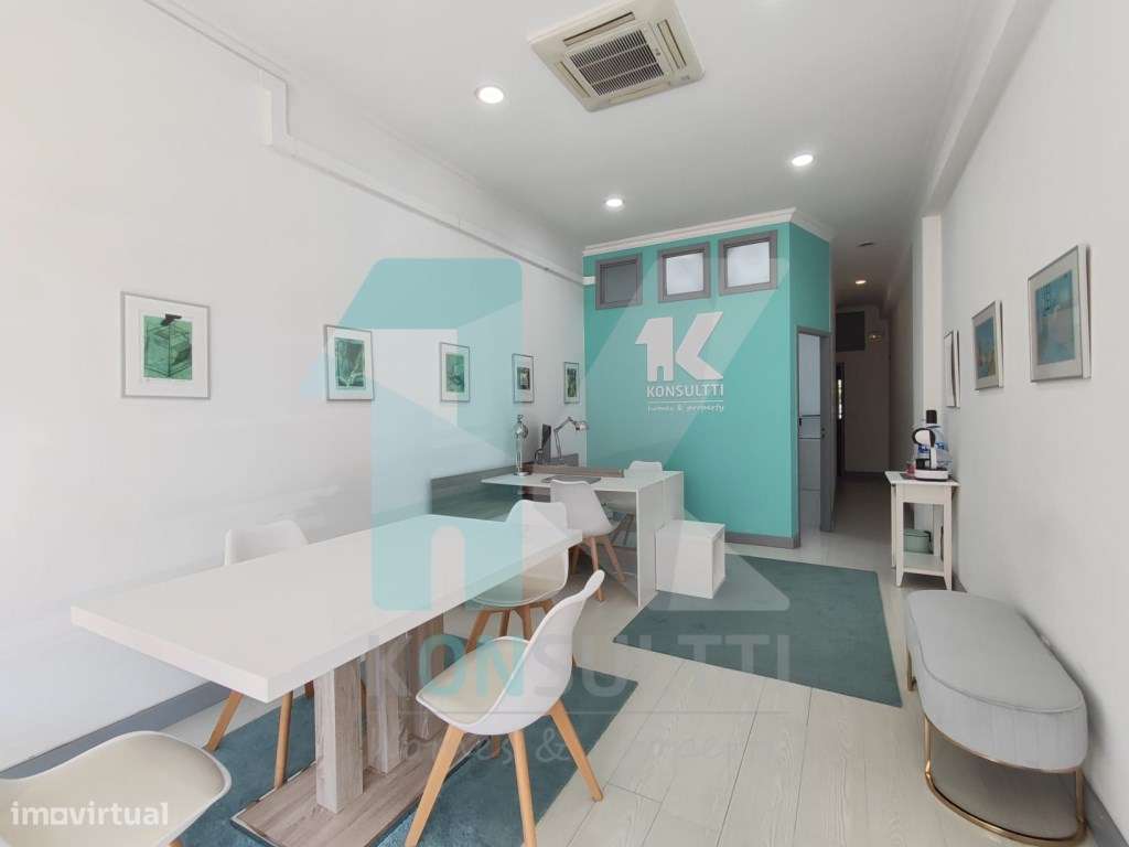 Loja no centro de Carcavelos - Grande imagem: 3/11