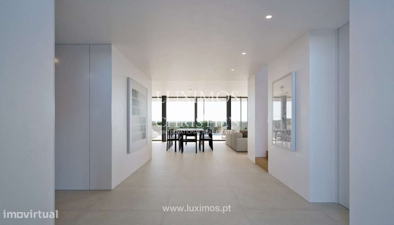 Moradia V4 de luxo, à venda, com piscina e vista mar, Lagos, Algarve - Grande imagem: 2/23