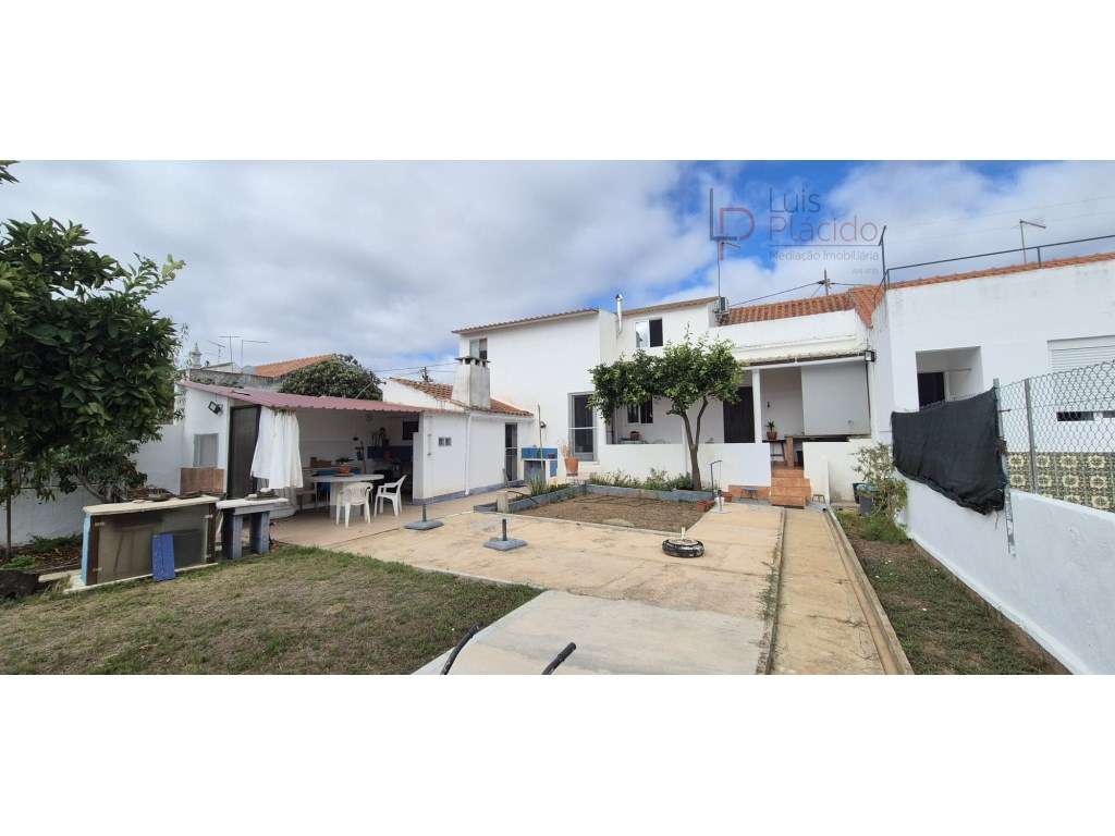MORADIA T3 - SÃO DOMINGOS - Com Garagem e espaço exterior-25