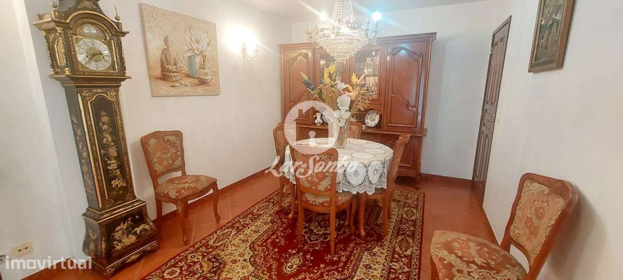 Moradia T4 com loja no R/C no centro da Póvoa de Varzim - Grande imagem: 3/19