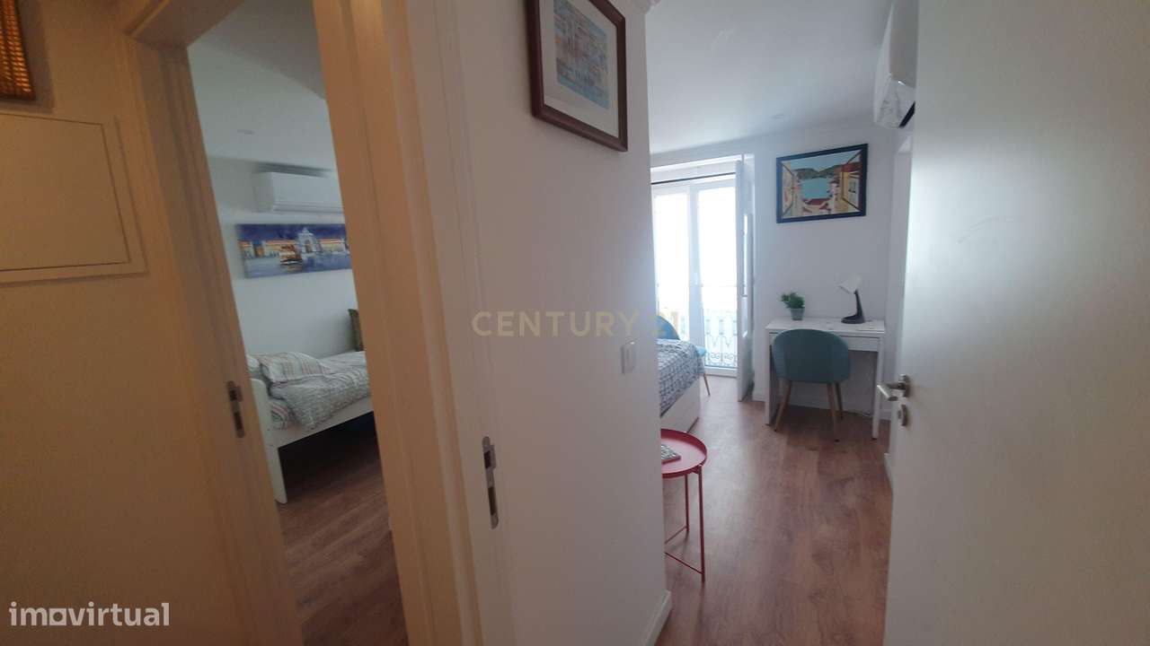 Prédio no Bairro Alto Remodelado com 3 Apartamentos e Loja, um Sonho p-47