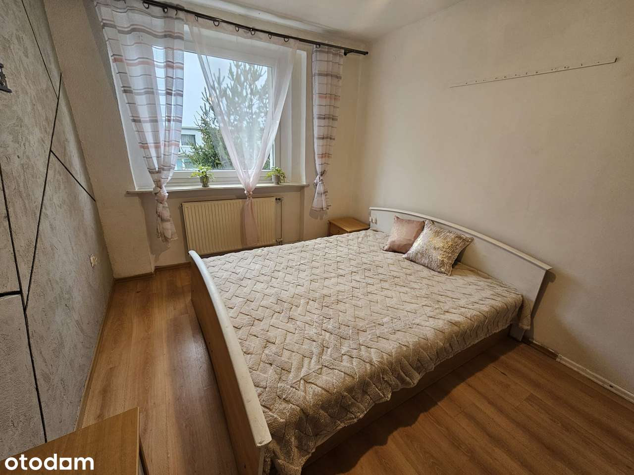 MIESZANIE 2 POKOJOWE W DRZONOWIE-4