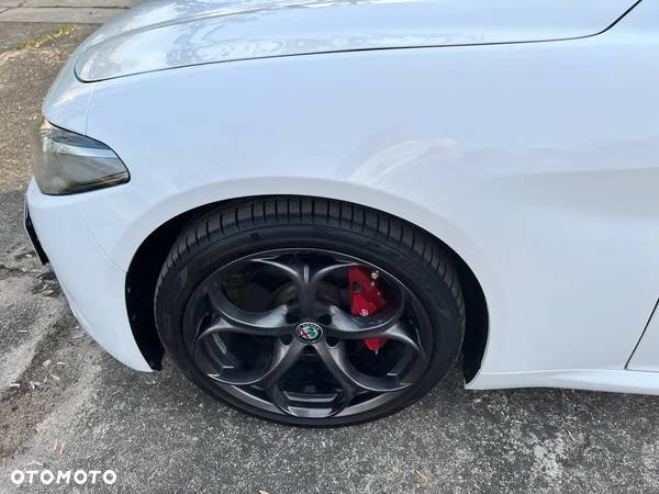 Alfa Romeo Giulia 2.0 Turbo 16V AT8 Veloce Ti - 6