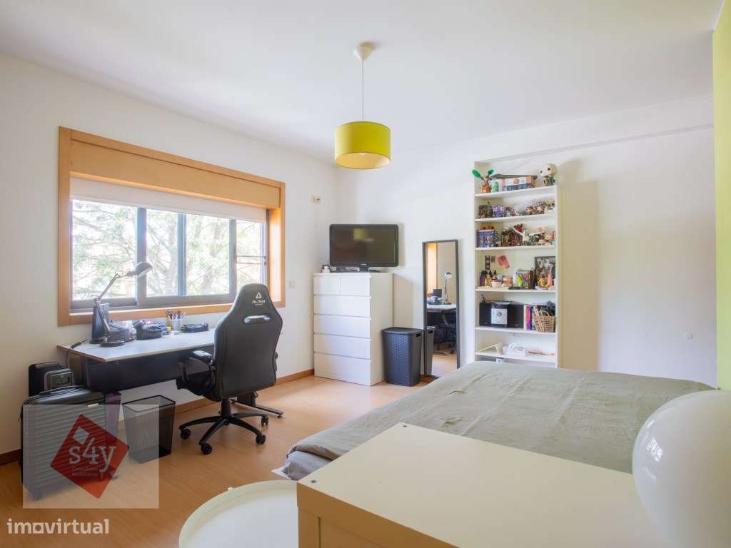 Apartamento T3 com Garagem e Terraço em Vila Serena - Pinhal Novo-15