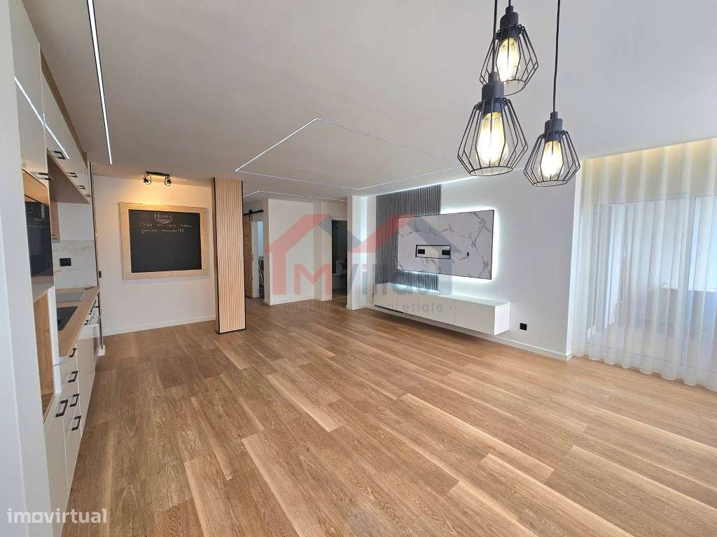 Apartamento T3 Renovado Perto Do Centro Loule