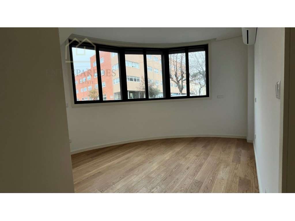 Apartamento T2 pronto a habitar para comprar no centro de Espinho |... - Grande imagem: 5/25