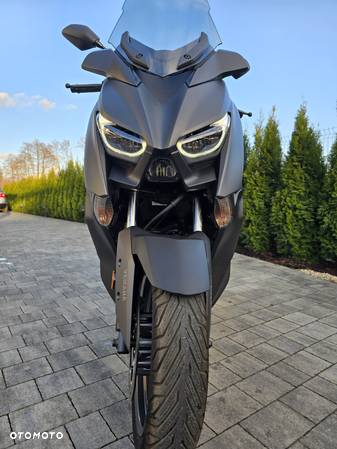 Yamaha X-max - 10