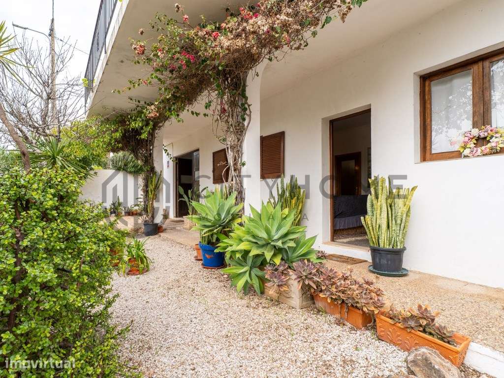 Moradia T4 + Apartamento T1 Independente em Paderne- Albufeira - Grande imagem: 3/36