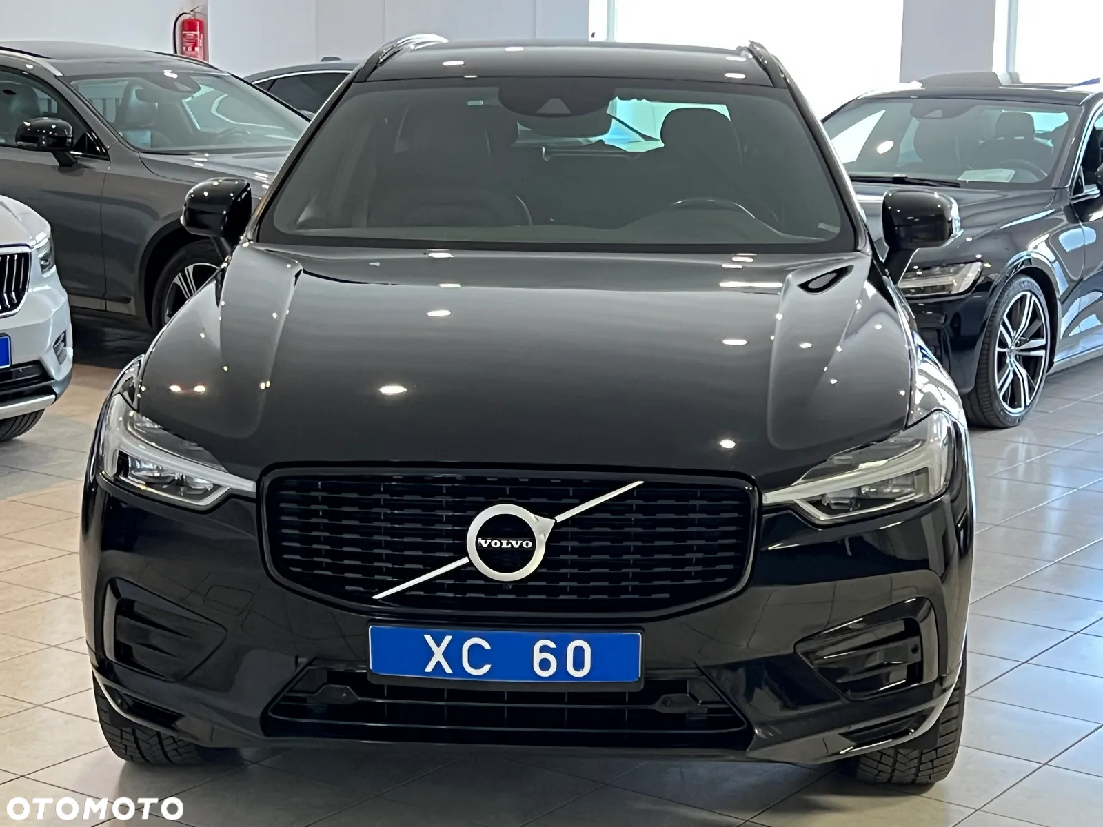 Volvo XC 60 B5 D AWD R-Design - 8