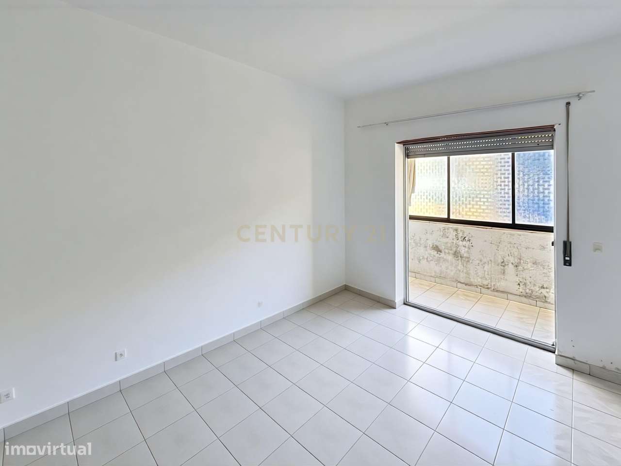T2 com 87m² | Boas Áreas | 2 Frentes | Zona Calma | Excelente Oportuni-7