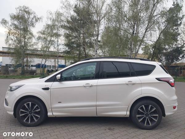 Ford Kuga 2.0 TDCi AWD ST-Line - 4