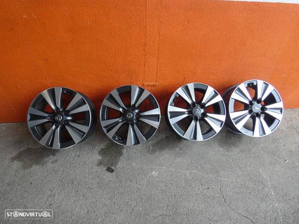 Jantes Nissan 17 com furaçao 5 x 114,3 - 3