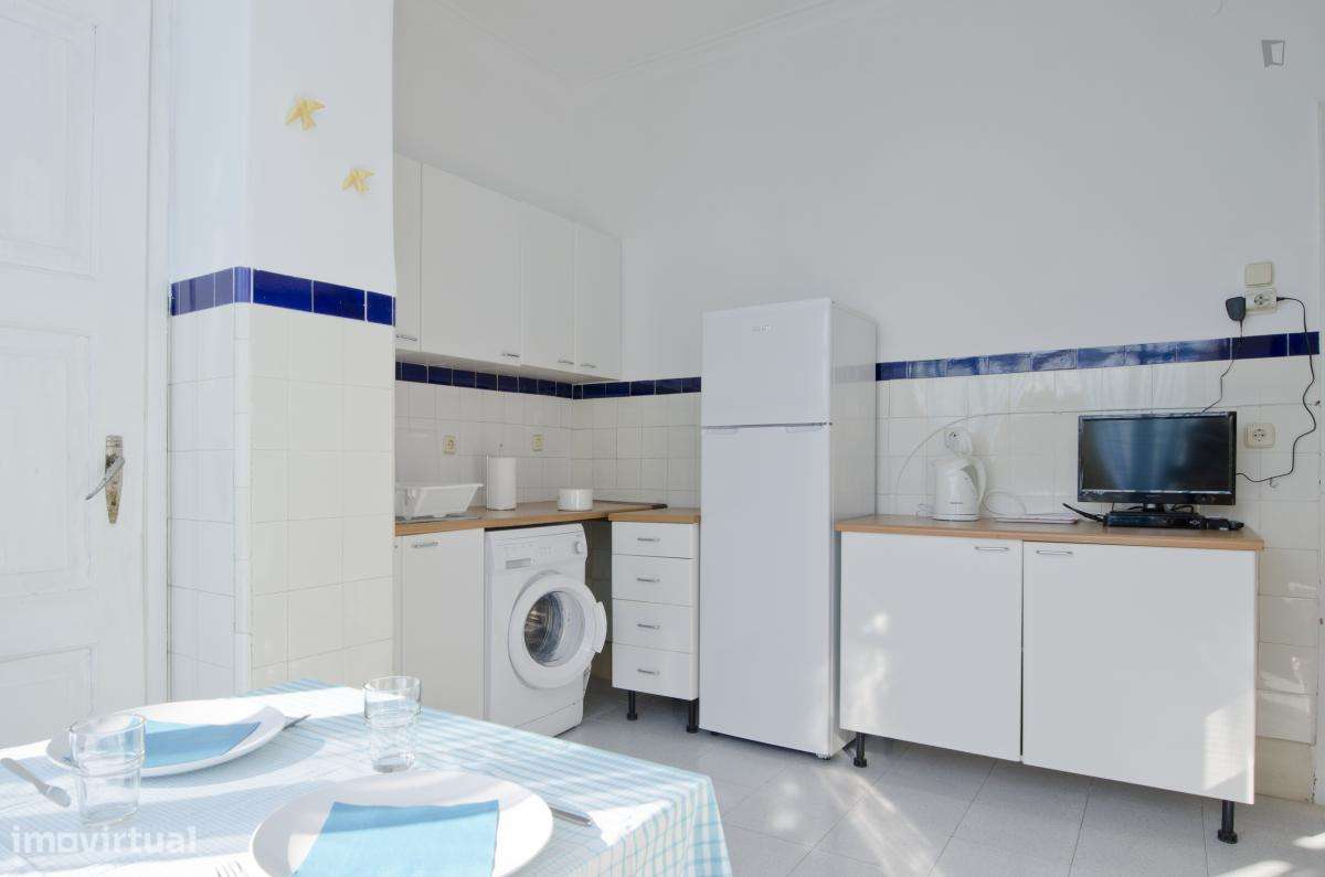 Quarto - localizado em Arroios Lisbon - Grande imagem: 5/20