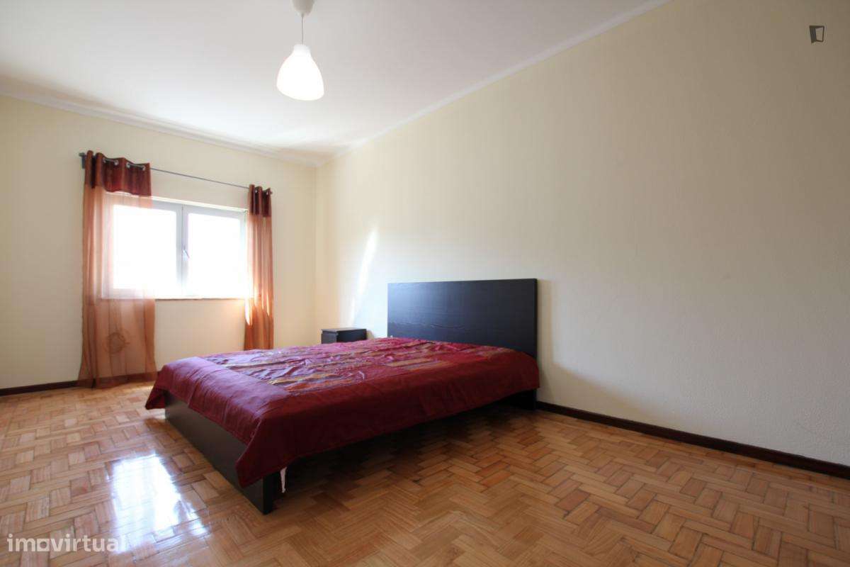 Quarto - localizado em Sé de Braga e São Lázaro Braga - Grande imagem: 4/6