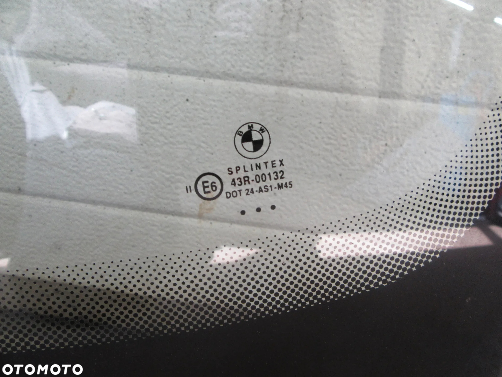 Szyba czołowa przednia BMW 5 e39 sedan kombi touring - 2