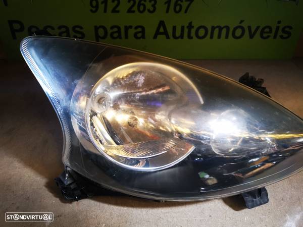 TOYOTA AYGO FAROL DIREITO - FF437 - 3