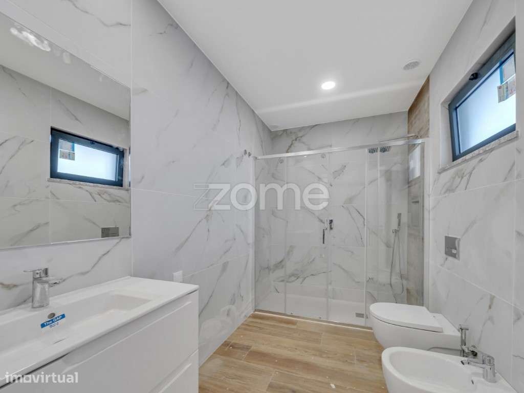 Moradia T6 Famões-17