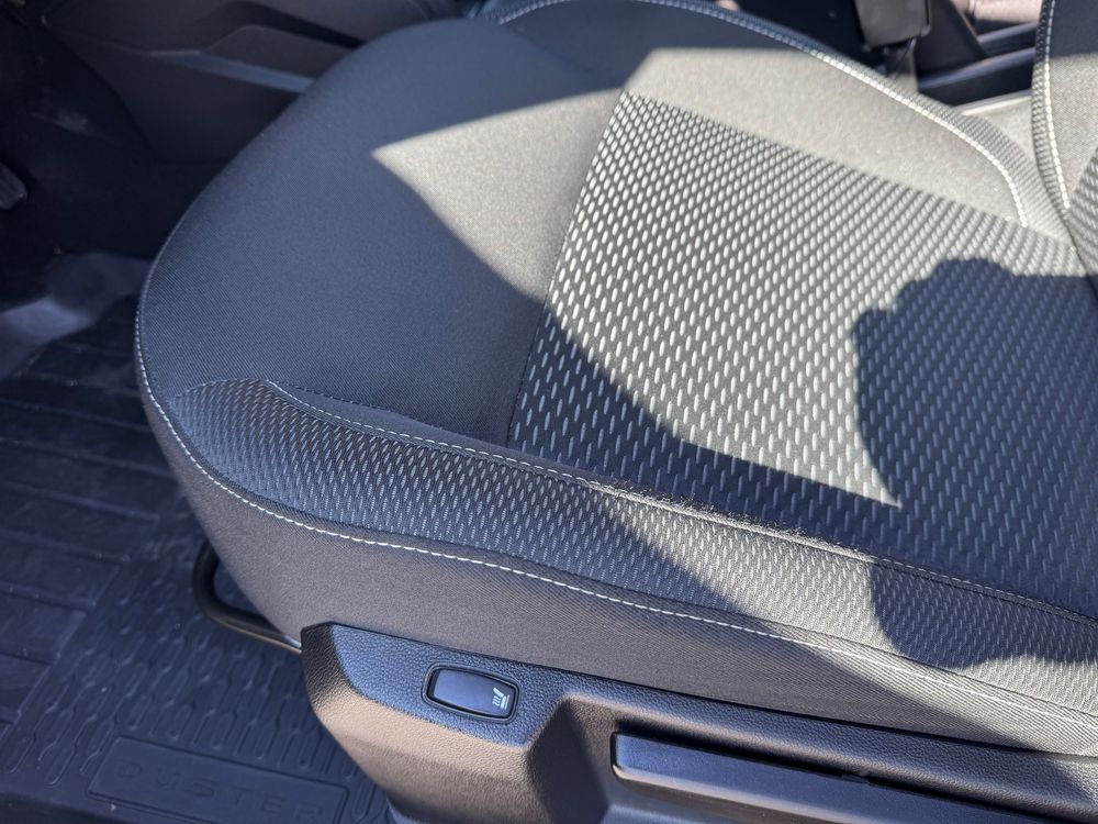 dacia duster   blue dci 115 4wd comfort