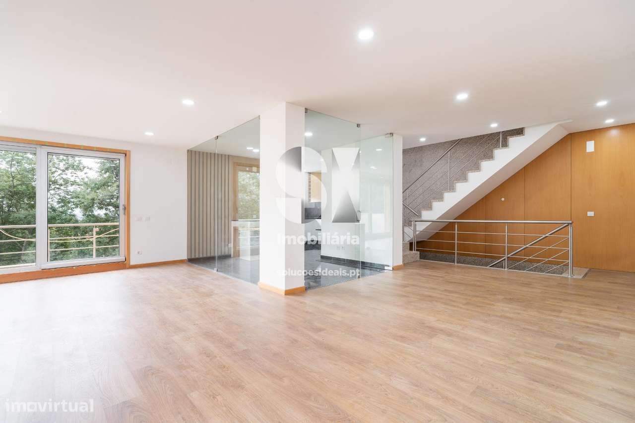 Moradia T4 Contemporânea a estrear - Grande imagem: 4/29