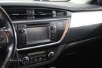 Toyota Auris 1.4 D-4D Com.+P.Sport+Navi - 11