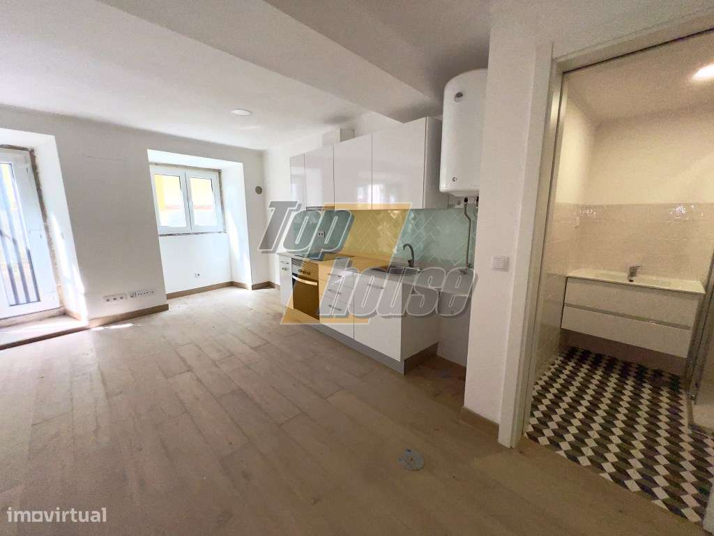 Apartamento T0 - Almada Velha - Grande imagem: 4/14