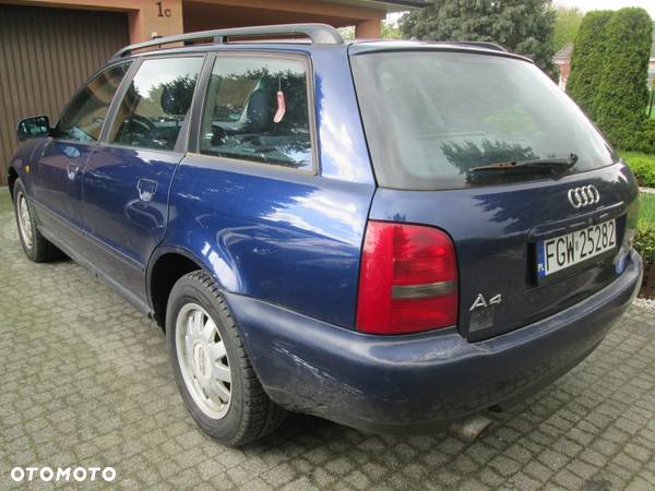 Audi A4 Avant 1.8 - 4