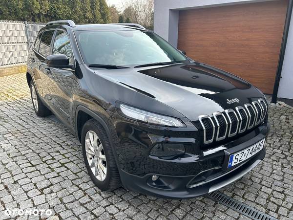 Jeep Cherokee - 13