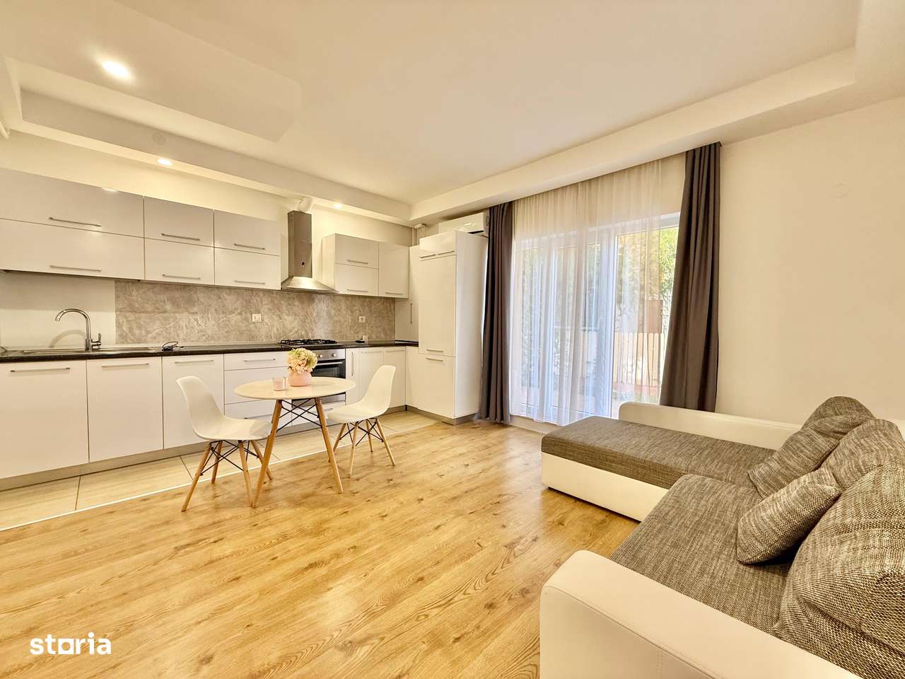 COSMOPOLIS - Apartament 2 camere, parter, mobilat si utilat - Imagine principală: 1/17