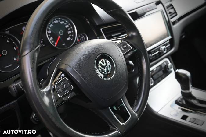 Volkswagen Touareg 3.0 V6 TDI Blue Motion DPF Automatik - 14