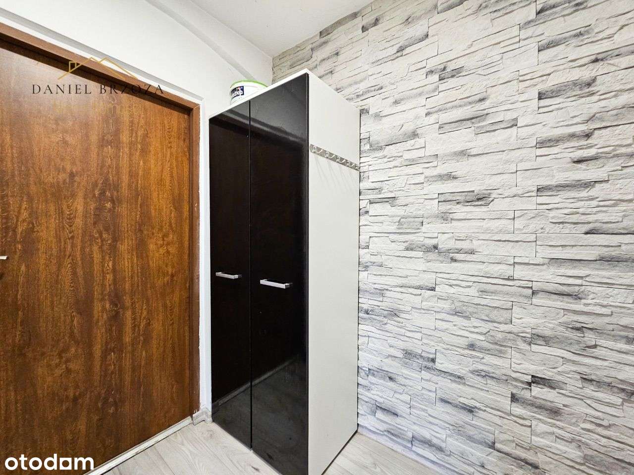 Mieszkanie z wyremontowaną kuchnią i łazienką-9