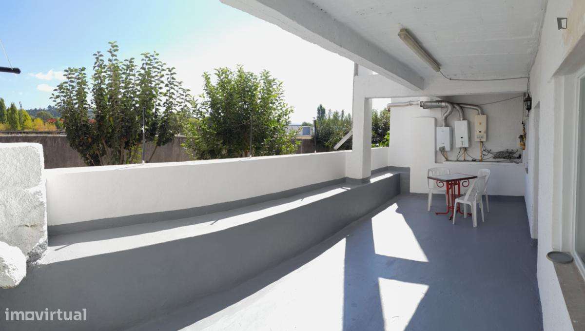 Quarto - localizado em Baixa de Santa Clara Coimbra - Grande imagem: 5/6